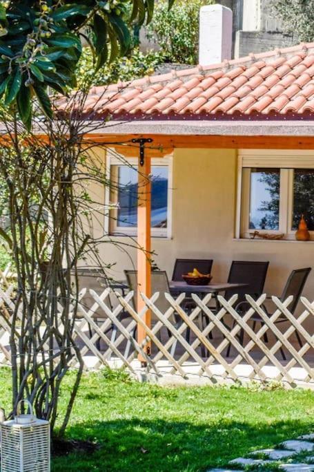 Hut House εξοχικό στην παραλία μ. άμμος Holiday home Skiathos Town