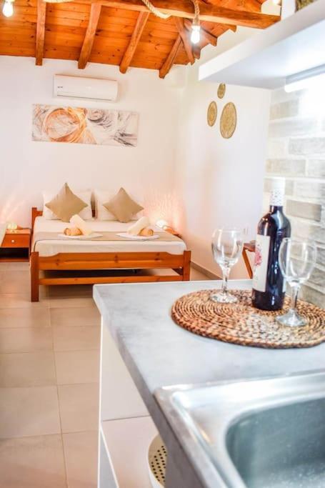 Holiday home Hut House εξοχικό στην παραλία μ. άμμος