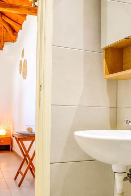 Hut House εξοχικό στην παραλία μ. άμμος *