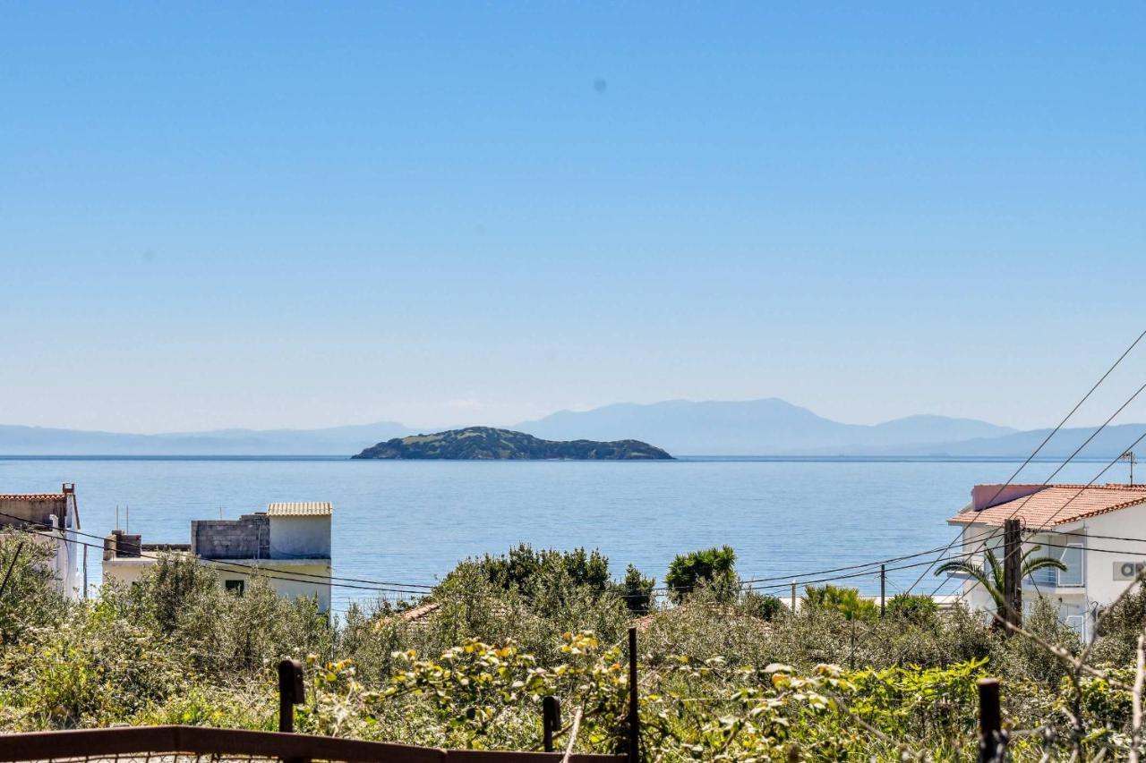 Hut House εξοχικό στην παραλία μ. άμμος *